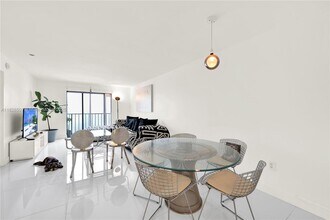 1225 West Ave in Miami Beach, FL - Building Photo - Building Photo