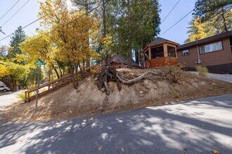 2242 Deep Creek Dr in Running Springs, CA - Building Photo - Building Photo