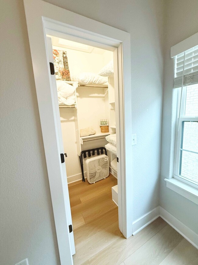 1530 W Cato Springs Rd in Fayetteville, AR - Building Photo - Building Photo