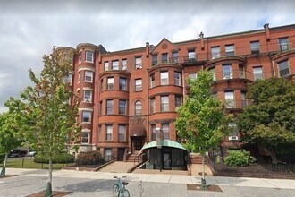 924 Beacon St in Boston, MA - Building Photo - Building Photo