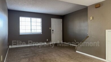 25 Royal Crest Dr in Pueblo, CO - Building Photo - Building Photo