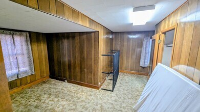 1034 W Summer St, Unit 2 in Greeneville, TN - Building Photo - Building Photo