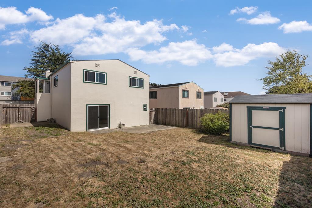 657 Hickey Blvd in Pacifica, CA - Building Photo