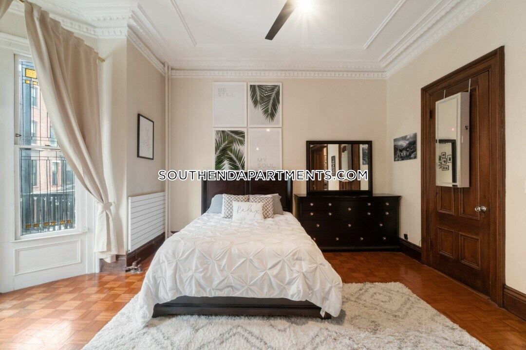 129 Pembroke St, Unit 1 in Boston, MA - Foto de edificio