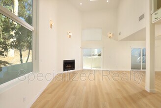 1827 Hill Dr in Los Angeles, CA - Building Photo - Building Photo
