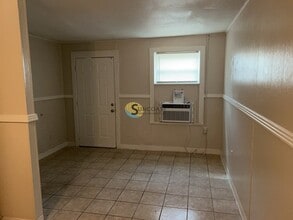 2275 Atlantic Blvd in Jacksonville, FL - Building Photo - Building Photo