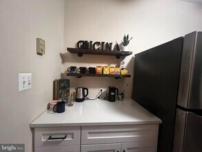 203 Moreau St in Morrisville, PA - Foto de edificio - Building Photo