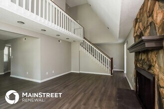 8009 Beacon Hills Rd in Indian Trail, NC - Foto de edificio - Building Photo