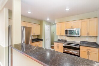 13263 NE 183rd St in Woodinville, WA - Building Photo - Building Photo