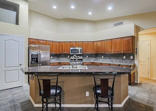 17592 W Copper Ridge Dr in Goodyear, AZ - Building Photo - Building Photo
