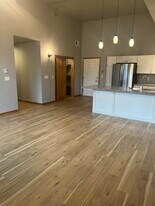 120 5th Ave N, Unit 2 in La crosse, WI - Building Photo