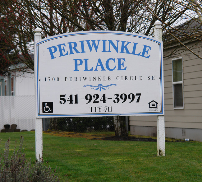 1700 Periwinkle Cir SE in Albany, OR - Building Photo - Building Photo