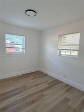 6117 NW 27th St in Margate, FL - Building Photo - Building Photo