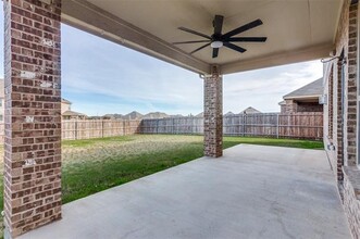 5448 Tuxbury Pond Dr in Fort Worth, TX - Building Photo - Building Photo