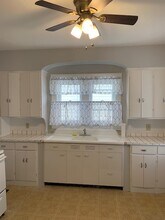 809 pearl st, Unit Pearl 2 ( Downstairs) in Martins Ferry, OH - Building Photo - Building Photo