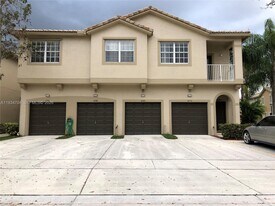 4272 SW 131st Ln in Miramar, FL - Building Photo