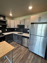 226 E Greenfield Ln in Bismarck, ND - Building Photo - Building Photo