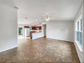 1304 E Carolina Ave in DeLand, FL - Foto de edificio - Building Photo