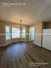 5098 Farm Valley Dr NE in Woodstock, GA - Building Photo - Building Photo