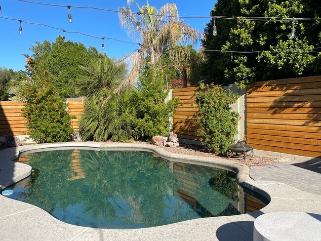 property at 2670 E Hulet Dr