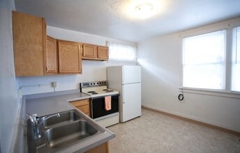 805 NE California St, Unit 2 in Pullman, WA - Building Photo - Building Photo