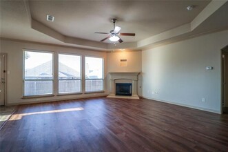 6805 San Fernando Dr in Fort Worth, TX - Building Photo - Building Photo