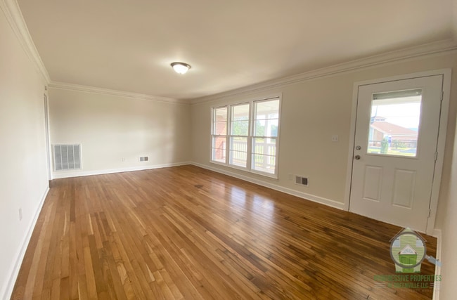 1409 W Parker Rd in Greenville, SC - Building Photo - Building Photo