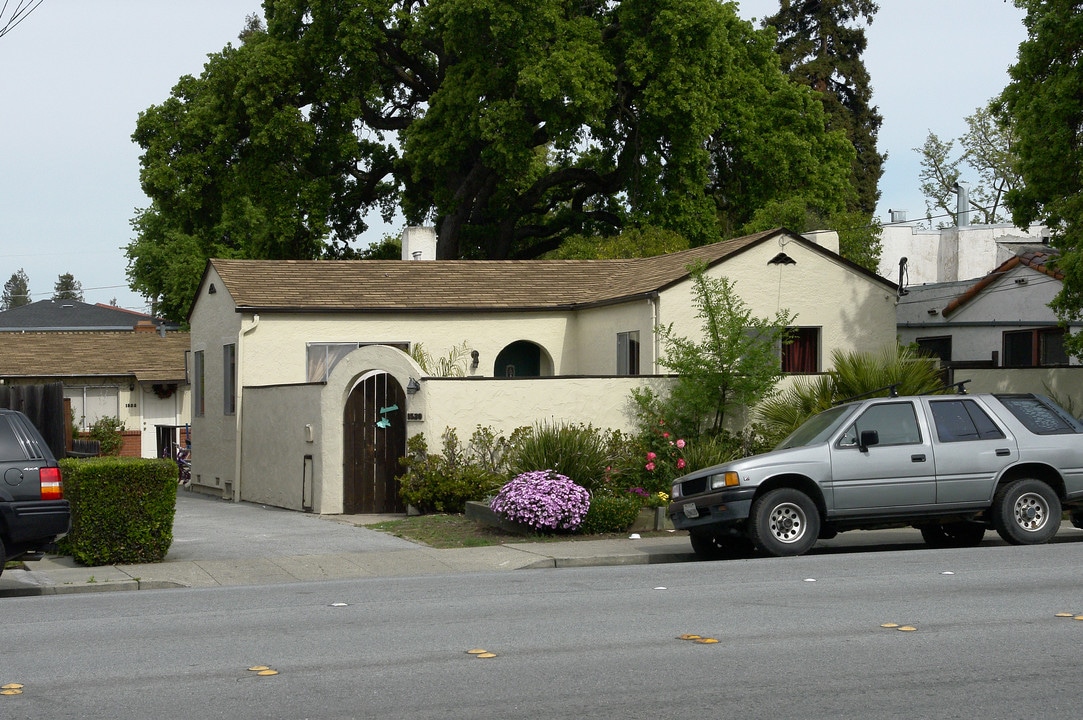 1520-1522 Jefferson Ave in Redwood City, CA - Building Photo