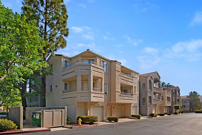 property at 1980 Las Colinas Cir