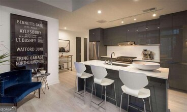 693 Peachtree St NE in Atlanta, GA - Building Photo - Building Photo
