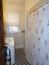 19 Oak St in Orono, ME - Building Photo - Building Photo