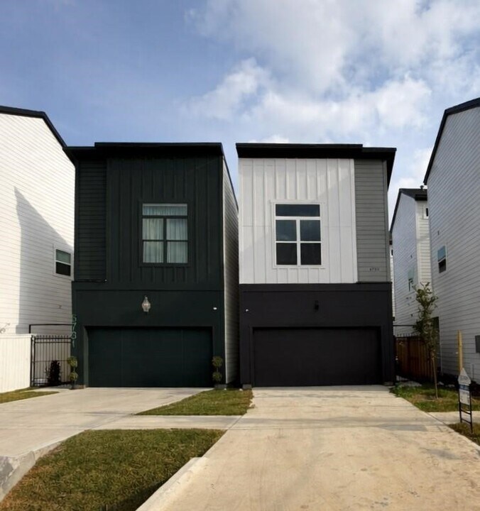 6733 Peerless St in Houston, TX - Building Photo