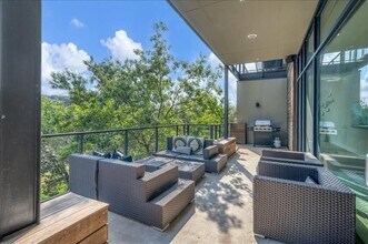 1101 Ivean Pearson Rd in Lago Vista, TX - Building Photo - Building Photo