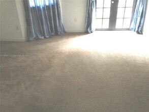 3263 NW 102nd Pl, Unit 3263 in Doral, FL - Building Photo - Building Photo