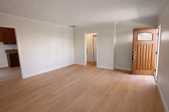 607 N Mar Vista Ave, Unit 1 in Pasadena, CA - Building Photo - Building Photo