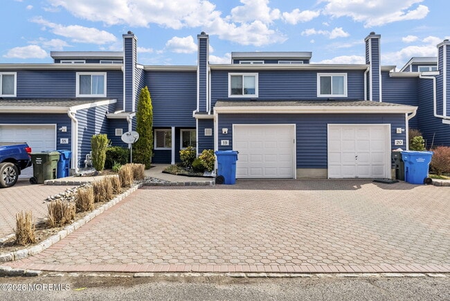 property at 19 Rambling Meadow Ct