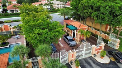 6103 NW 116 Pl in Doral, FL - Building Photo - Building Photo