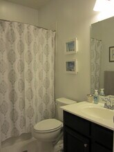 987 Brechin Lane in York, PA - Building Photo - Building Photo