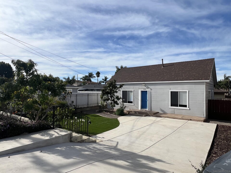 1034 10th St in Imperial Beach, CA - Building Photo