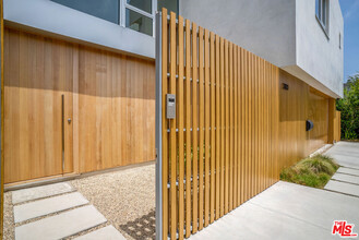 3100 Mountain View Ave in Los Angeles, CA - Building Photo - Building Photo