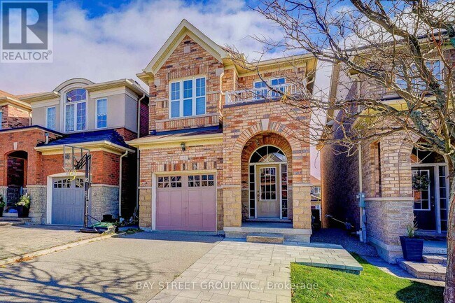 51 Woodville Dr in Vaughan, ON - Building Photo - Building Photo