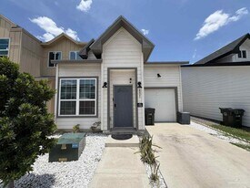 10 Cassandra St in Mission, TX - Building Photo