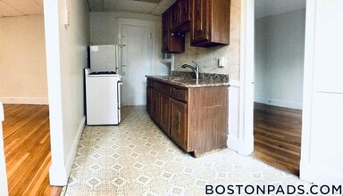 53 Fellsway W in Medford, MA - Building Photo - Building Photo