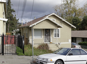 3584-3586 Galindo St in Oakland, CA - Building Photo - Building Photo