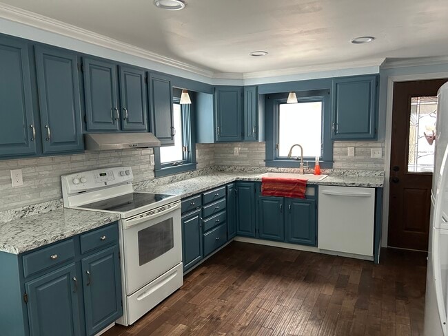 95 Upper Loveland Rd in Norwich, VT - Building Photo - Building Photo
