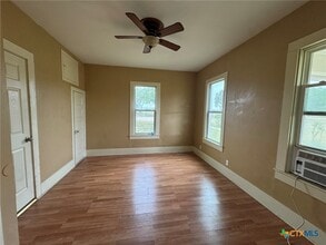 1451 Old Seguin Luling Rd in Seguin, TX - Building Photo - Building Photo