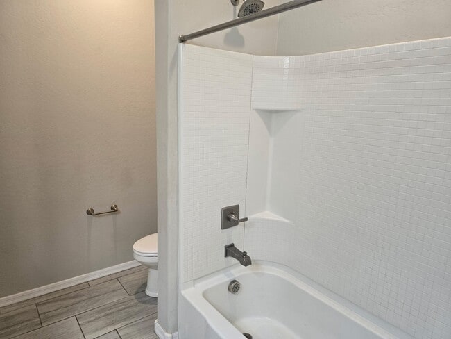 property at 4343 Kirkland Ave