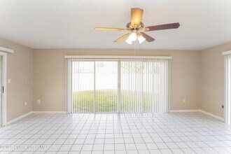 6090 Clearfield Ave in Cocoa, FL - Foto de edificio - Building Photo