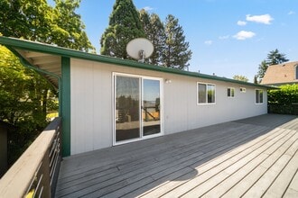 1507 Nisqually St in Steilacoom, WA - Building Photo - Building Photo