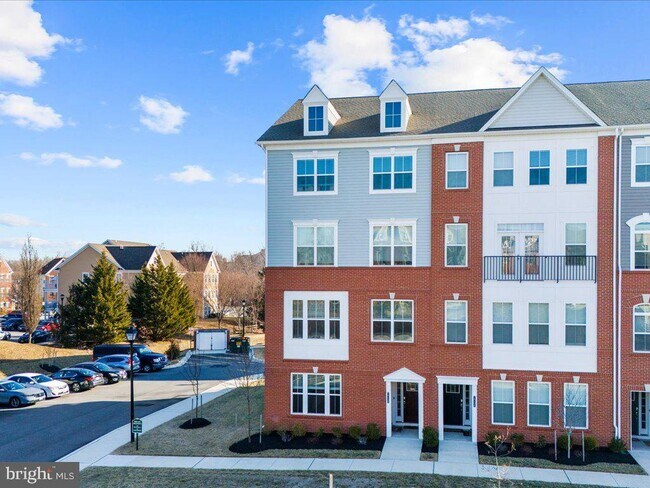 7738 Port Capital Dr in Elkridge, MD - Building Photo - Building Photo